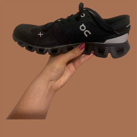 On Running Shoes - On Running Cloud X 3